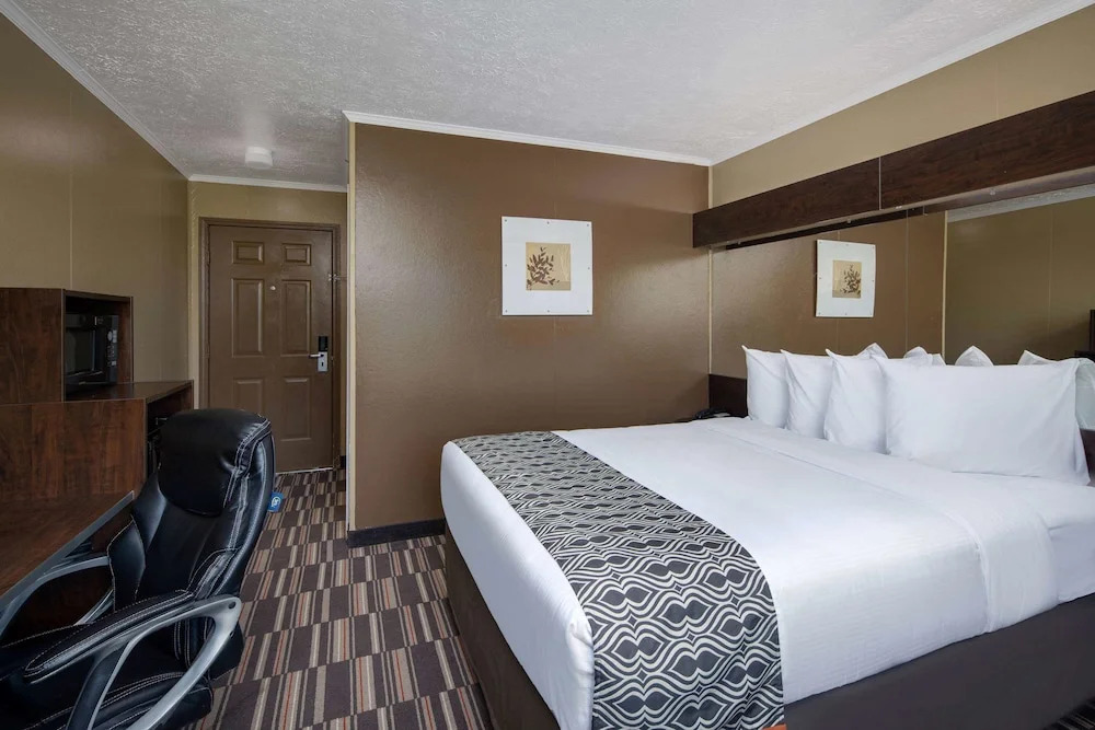 Microtel Inn & Suites by Wyndham Columbia Fort Jackson N