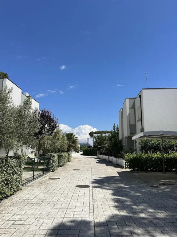 Lovely 2-bed Apartment in Gjiri i Lalzit