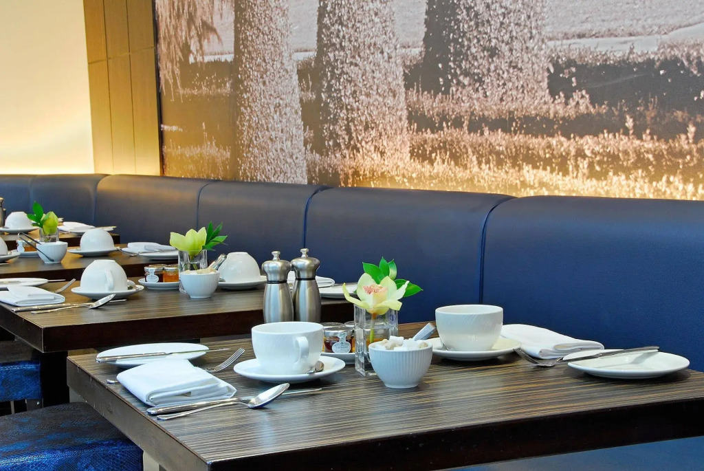 Montcalm Mayfair, Autograph Collection