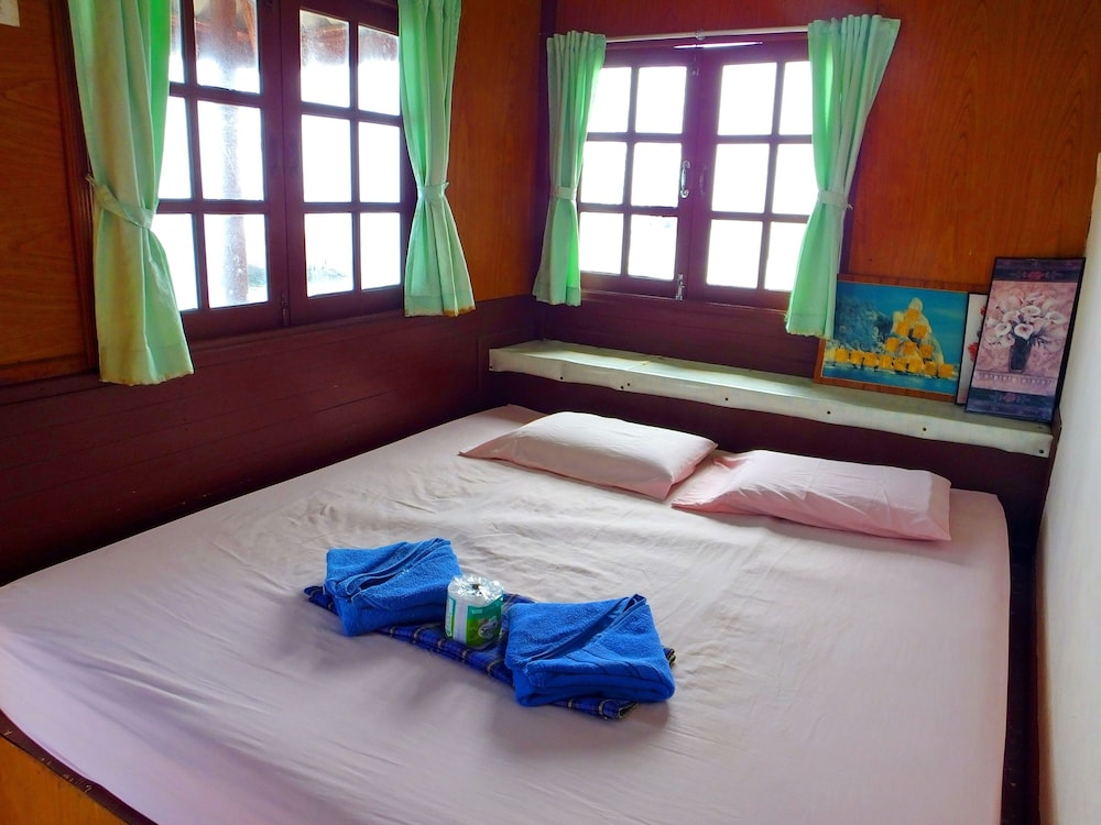 OK2 Mamajim Bungalows