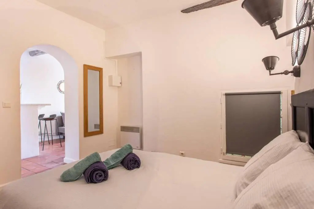 Vieil Antibes Appartement de charme 2/4pers