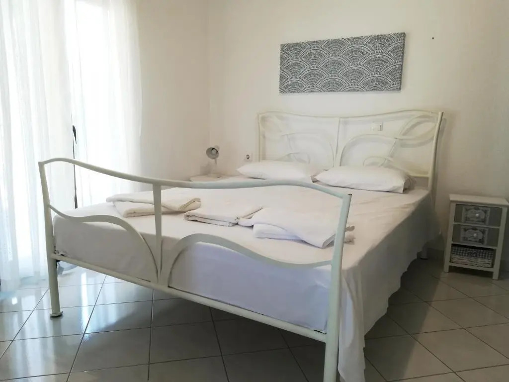 Melina Apartments - Holiday Apartment in Nikiti
