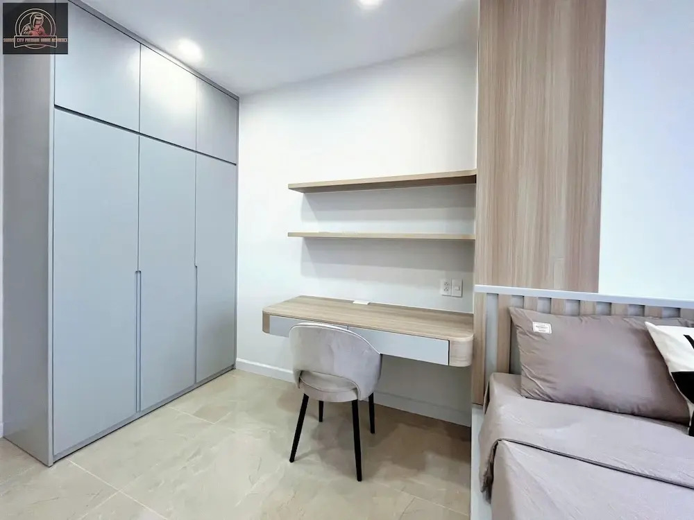 Sunrise City Premium Urban Residence