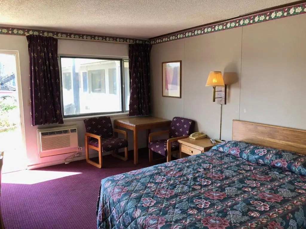 The Hastings Inn Salina