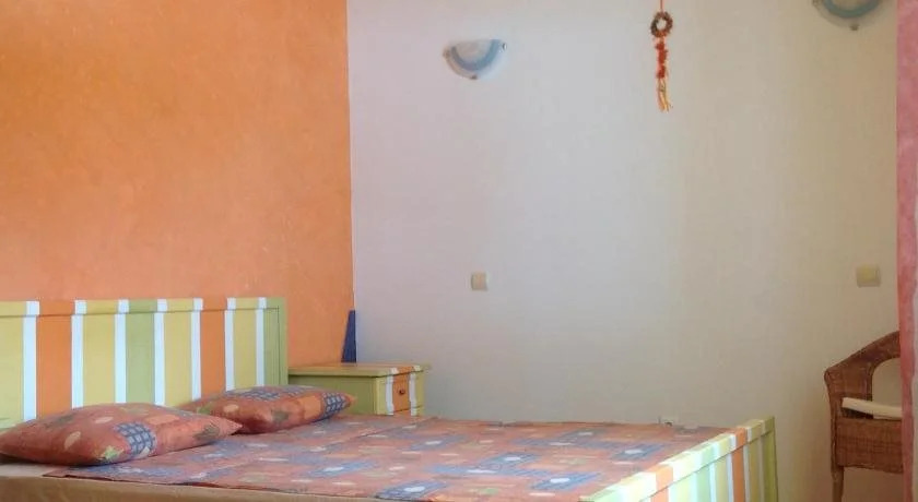 U Treh Roz Guest House