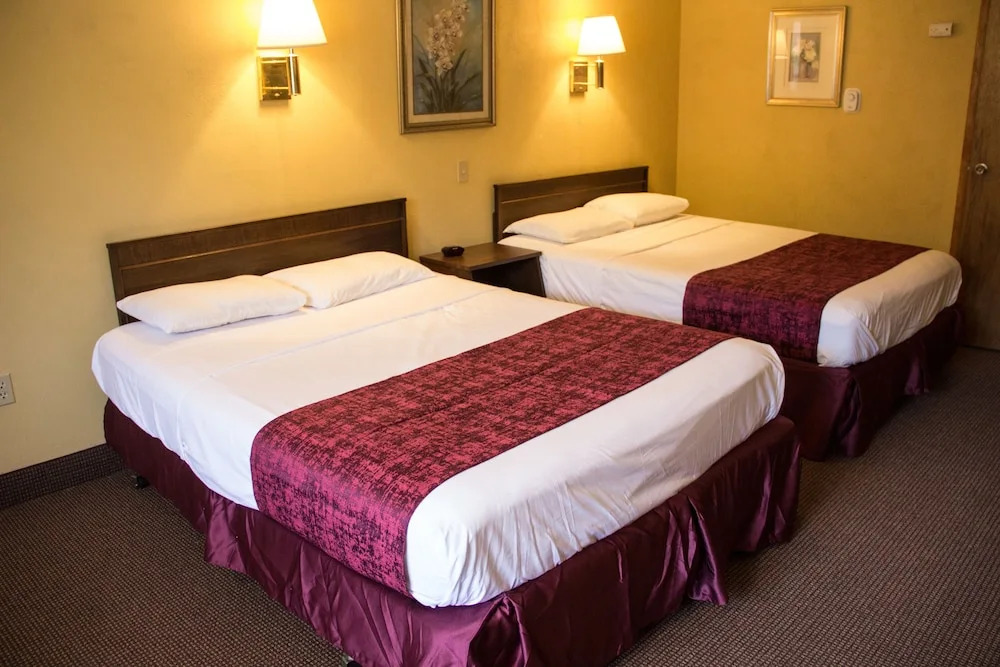 Fran Cove Motel