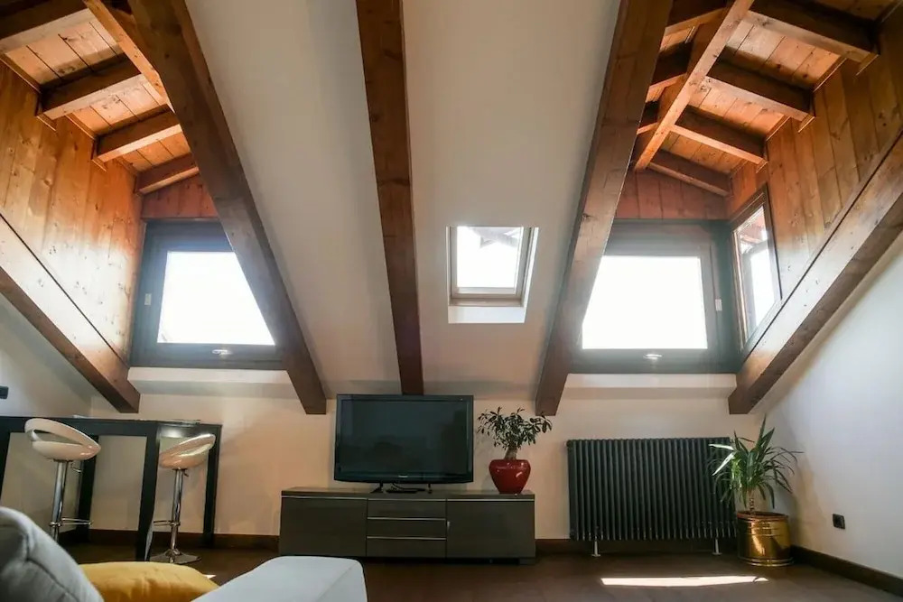La Finestra sul Lago Luxurious Apartment Furnished