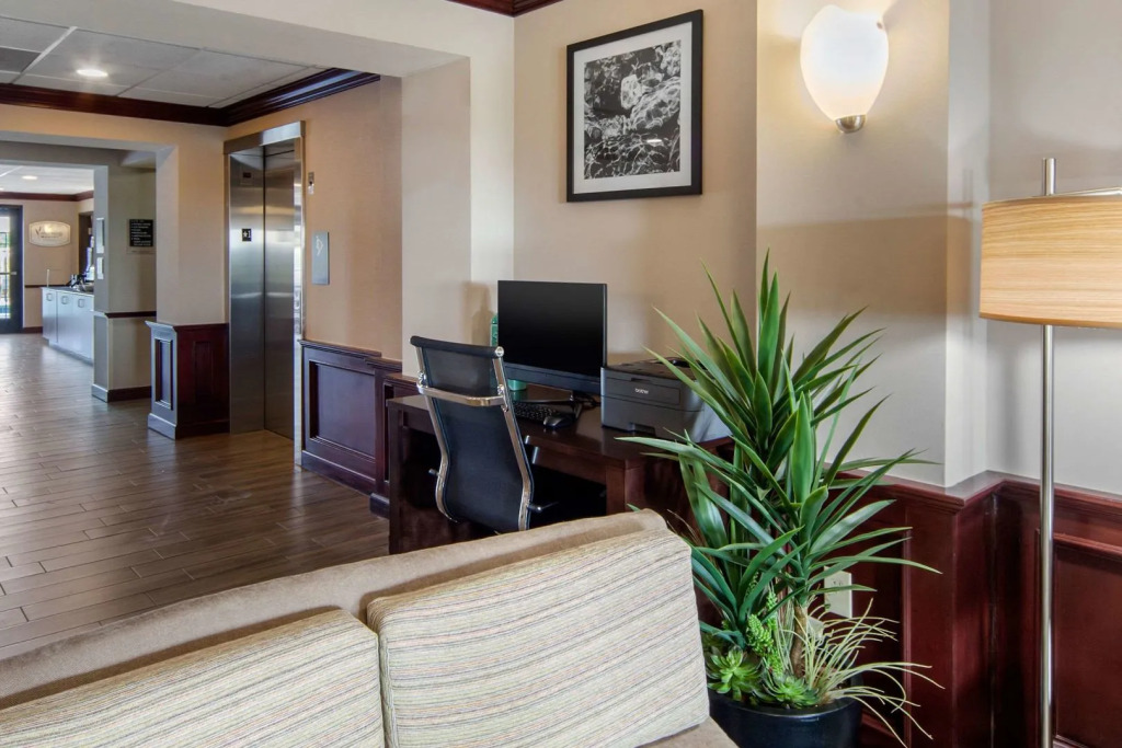 Garner Hotel Norman Universirty Area by IHG