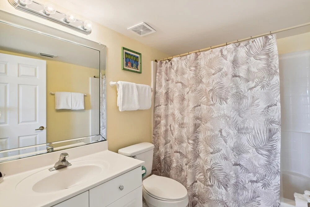 Seacrest 504 is a Gulf Front 2 BR on Okaloosa Island by RedAwning