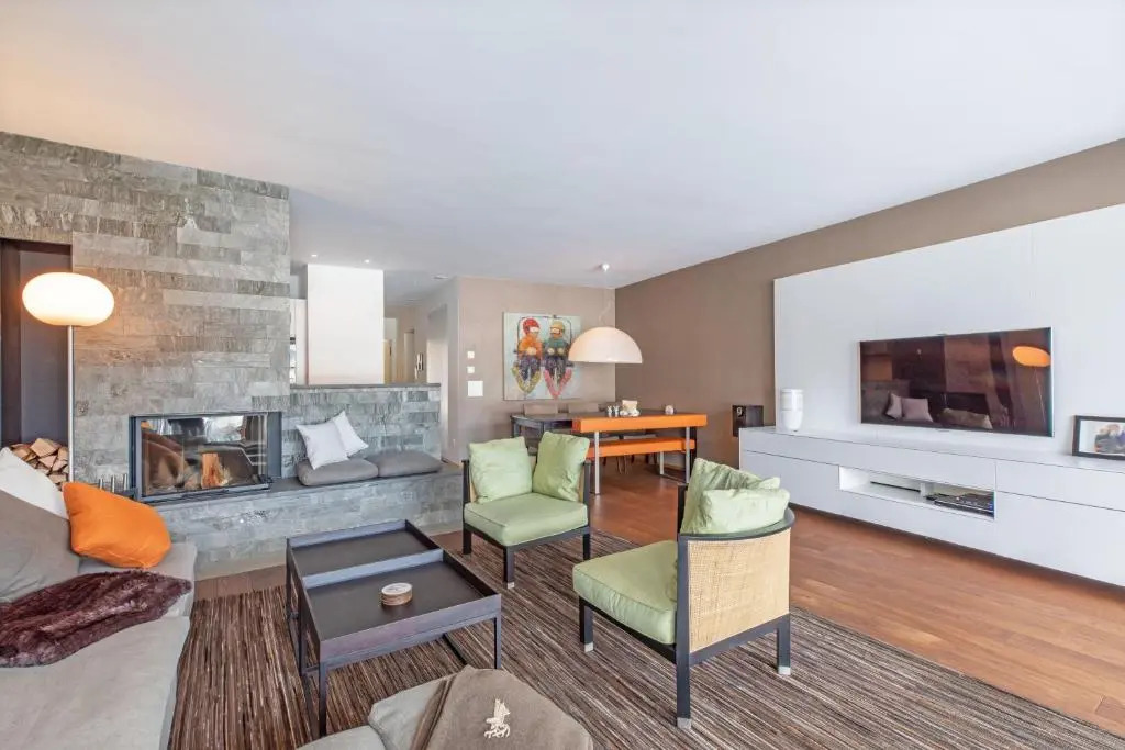 Edelweiss Mountain Suites 04-05