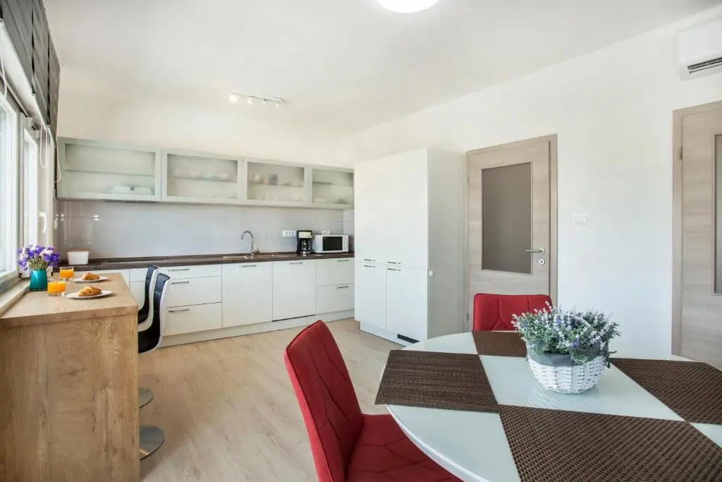 AC Apartment