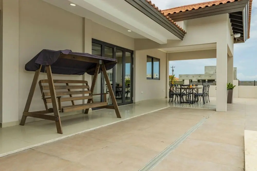 NEW 6BR Villa w Pool Across Street Palmbeach