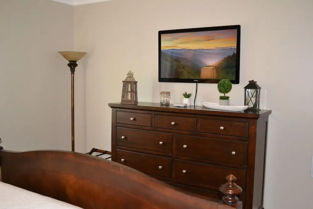 Smoky Mountains 107 2bd Condo With Fireplace 2 Bedroom Home by RedAwning