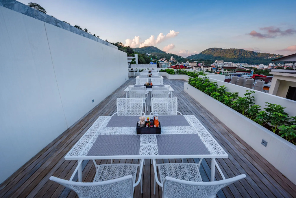 LullaBella Hotel Patong,Nanai Road