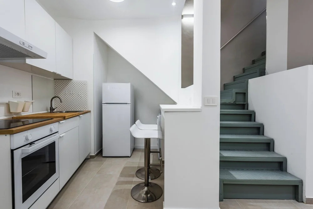 Modern Macha Apartment