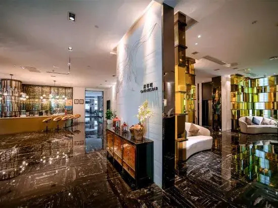 Gallery Hotel