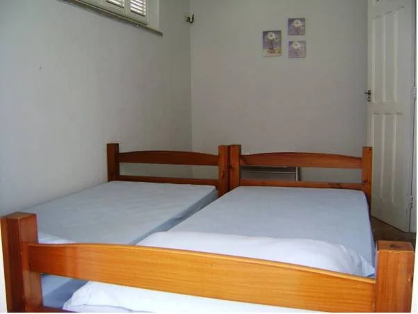 J Sun Hostel