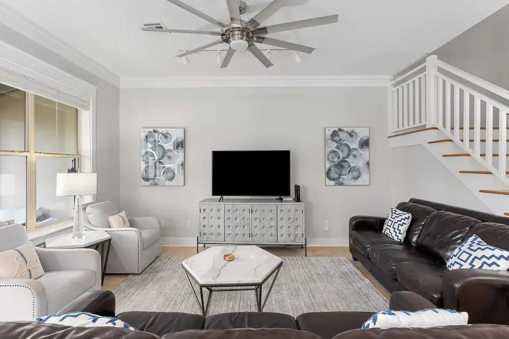 Serene Pondfront Stay w/ View, Pool Access, & Walk to Baytowne Wharf