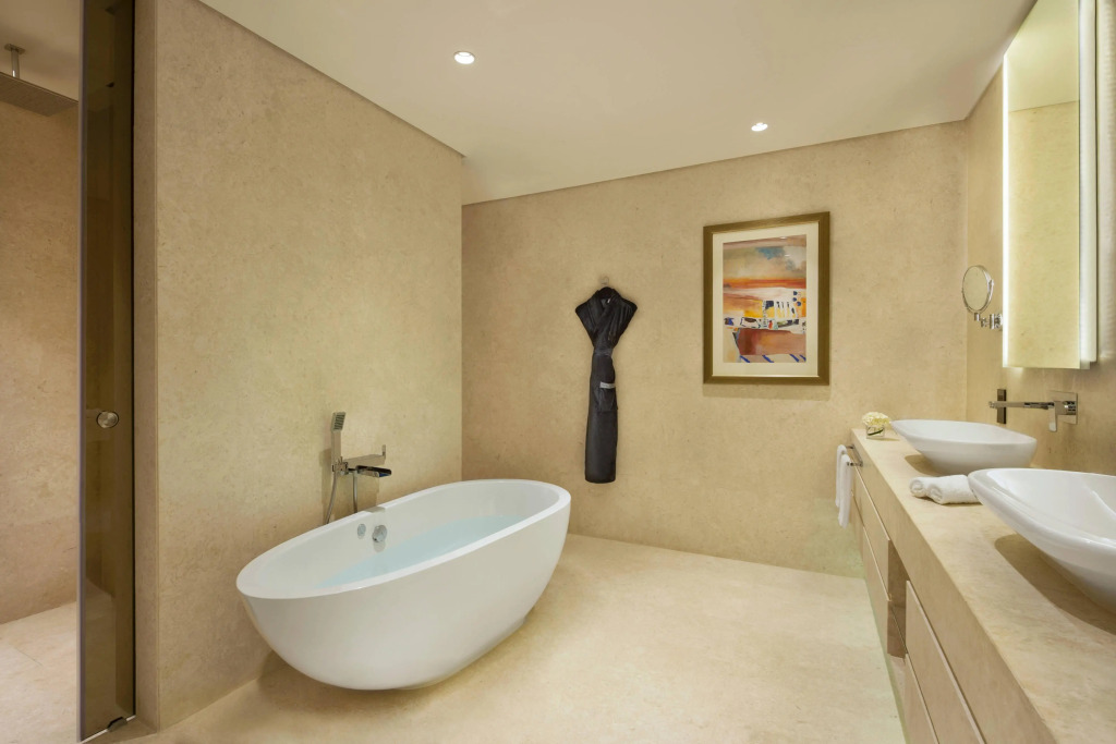La Ville Hotel & Suites CITY WALK Dubai, Autograph Collection