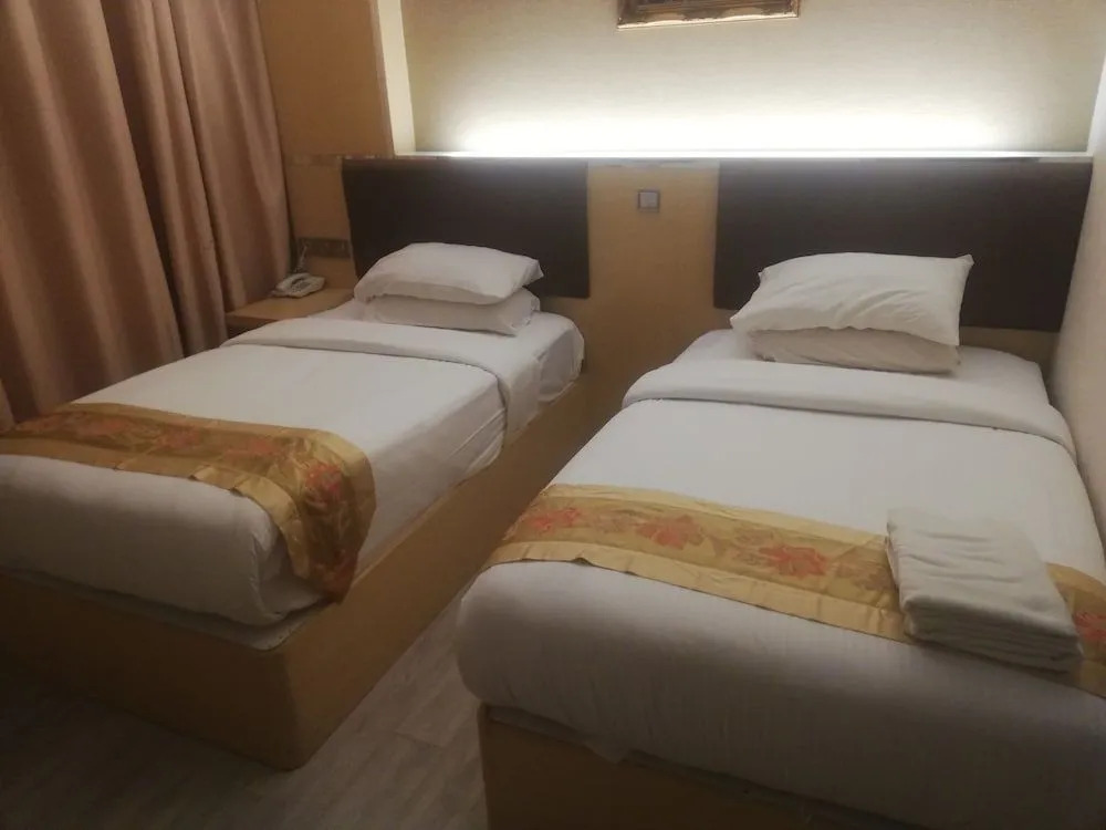 Capital O 90130 Sawadee Hotel