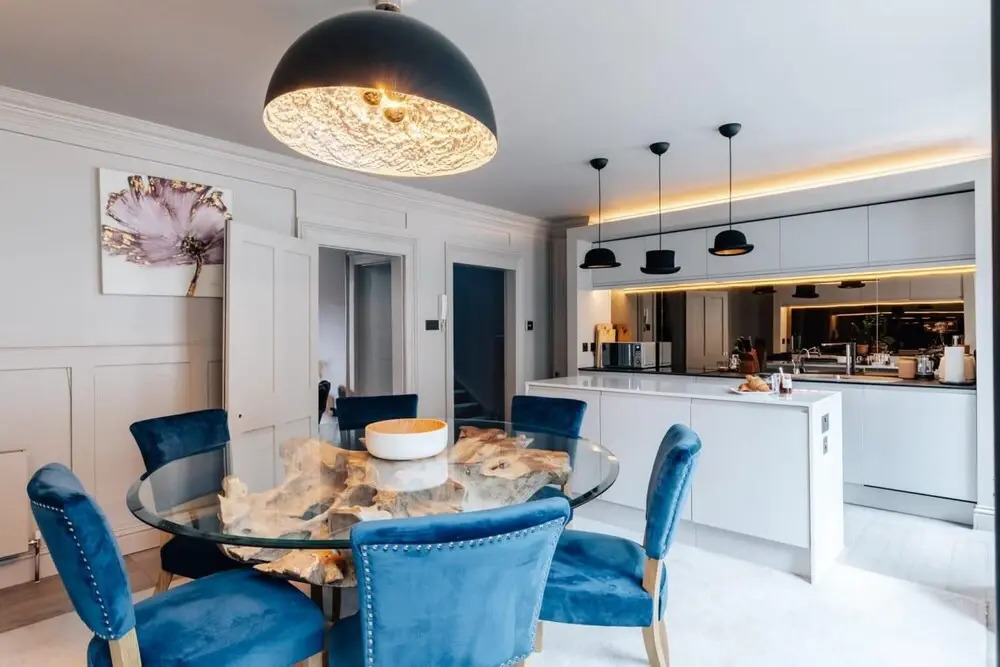 Modern Central Bath Apartment