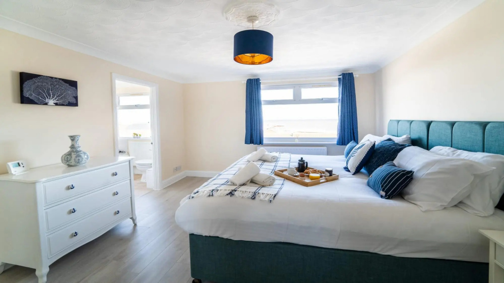 Stunning Sea View Penthouse 2 Bedroom 2 Bathroom