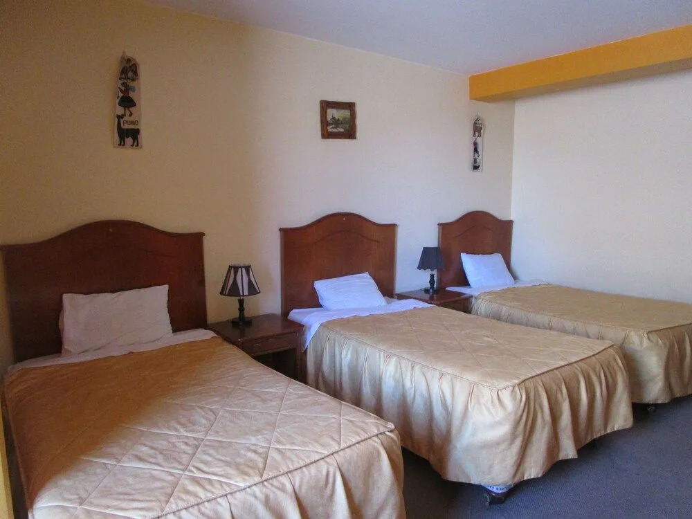 The Real House-Hostel
