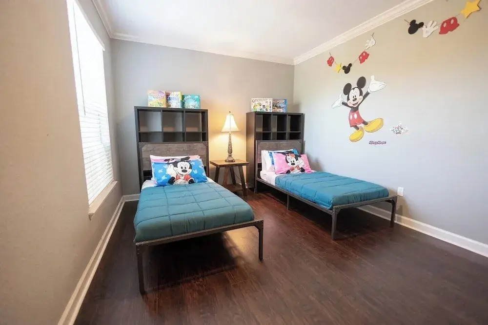 1370 Tuscana LN Davenport, 3bed