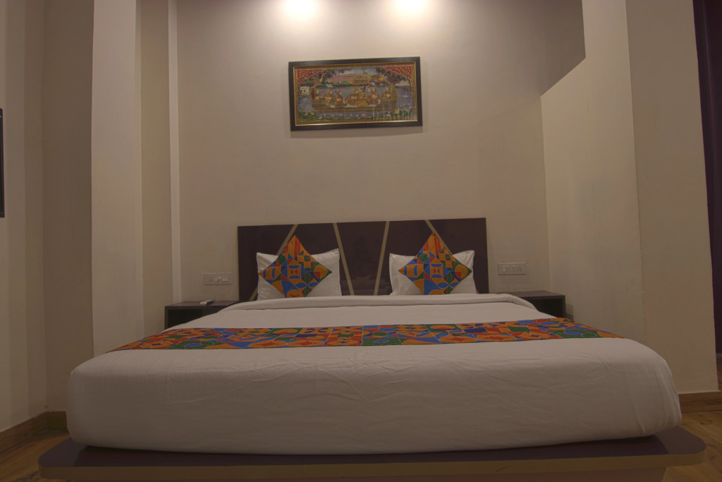 FabHotel Sallow Grand