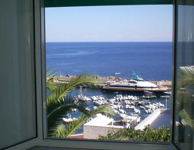 Ustica Cottages