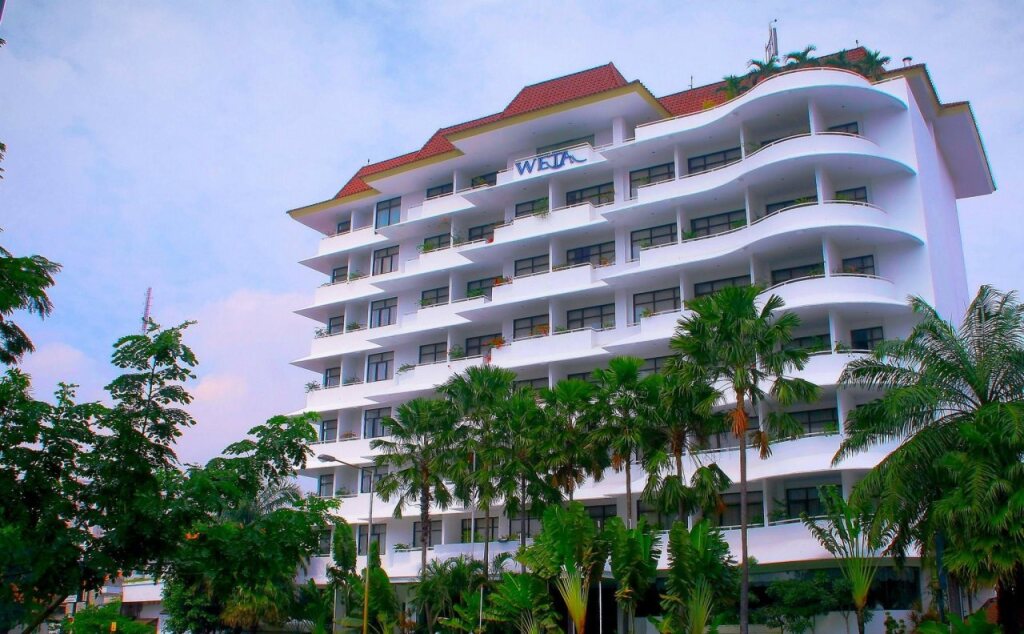 Weta International Hotel Surabaya