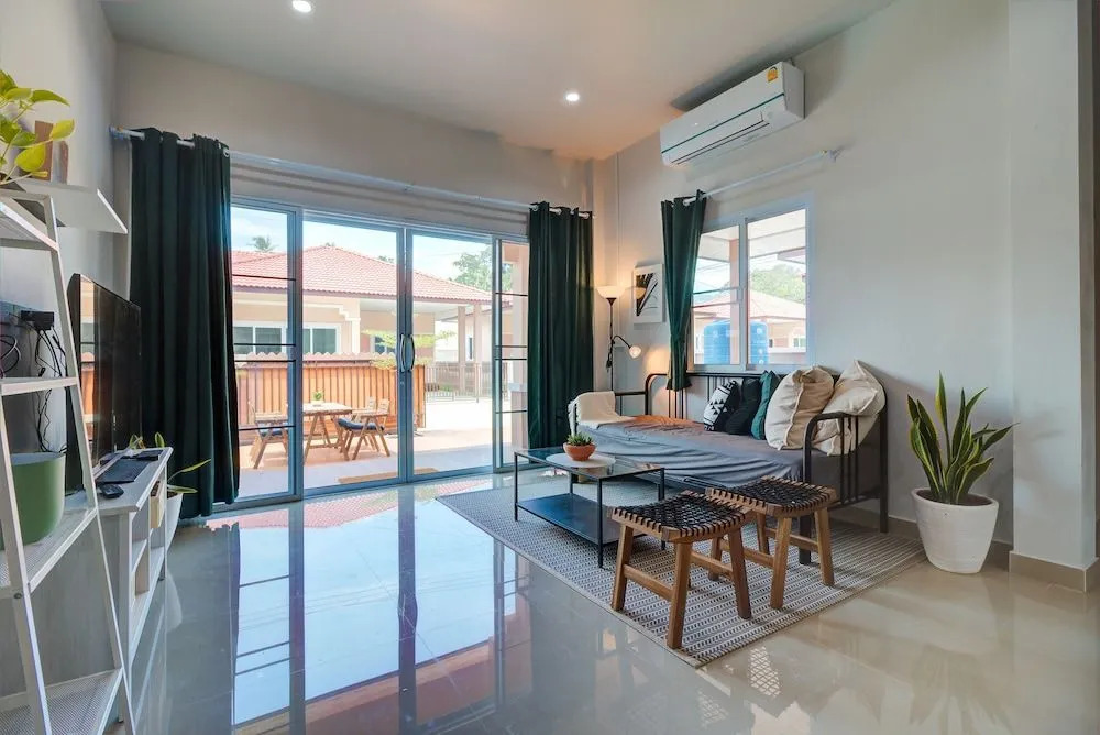 Jaya Pool Villa