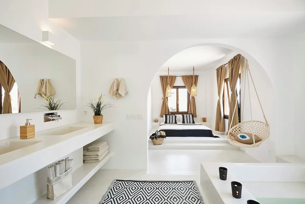 Le Blanc Suite