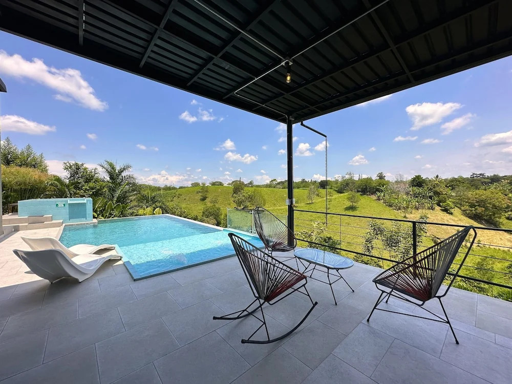 Eco Hotel La Colina Mirador Con aire acondicionado