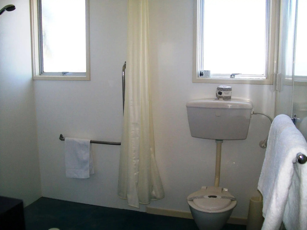 Cedar Court Motel