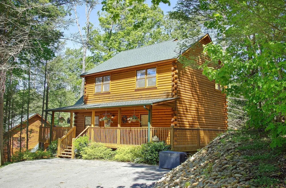 Rustic Elegance 422 - Two Bedroom Cabin