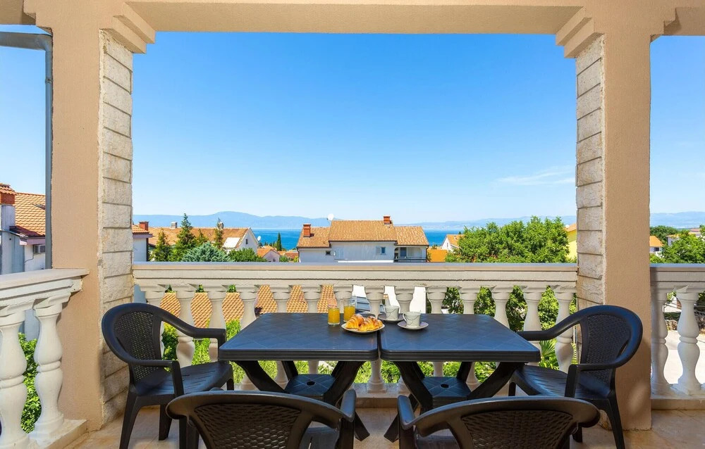 Stunning Apartment in Malinska With Wifi and 2 Bedrooms