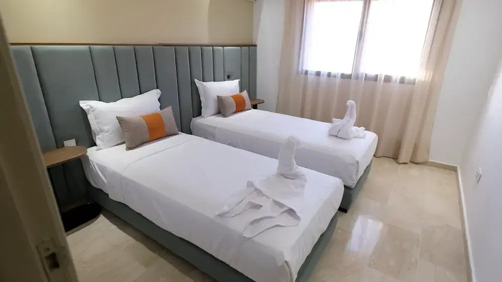 Appart-Hotel Aya Suites