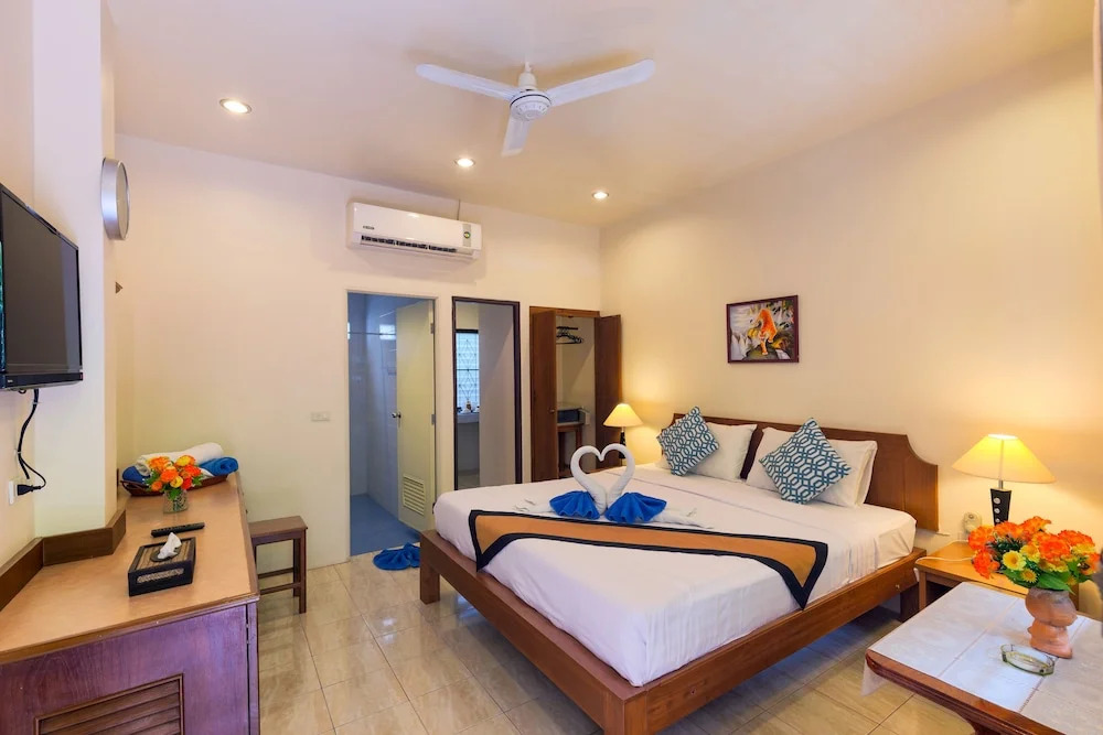 Batic House By Sharaya Hotel