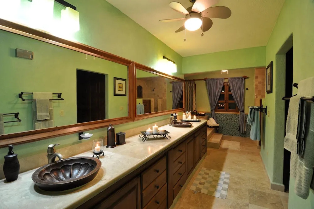 4 BR Villa Near Los Cabos' Best Surfing: Villa Vista del Mar