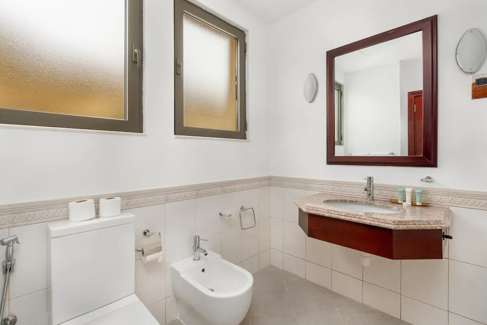 Exclusive 4BR Villa w Private Pool Beach