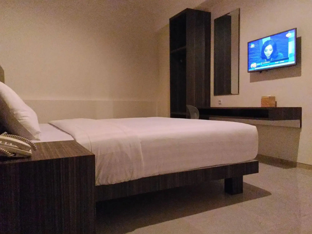 Apple Green Hotel