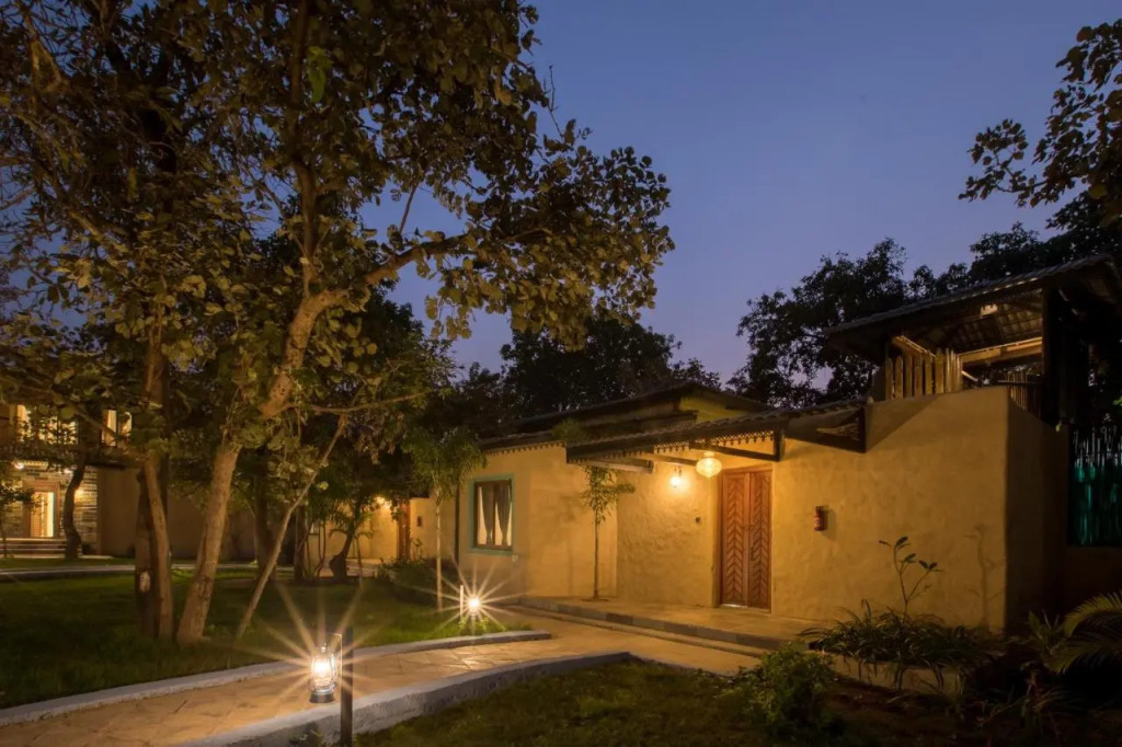 Sterling Padam Pench