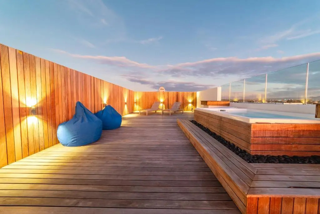 Penthouse 13 - One Bay Residence with private rooftop terrace and dip in pool
