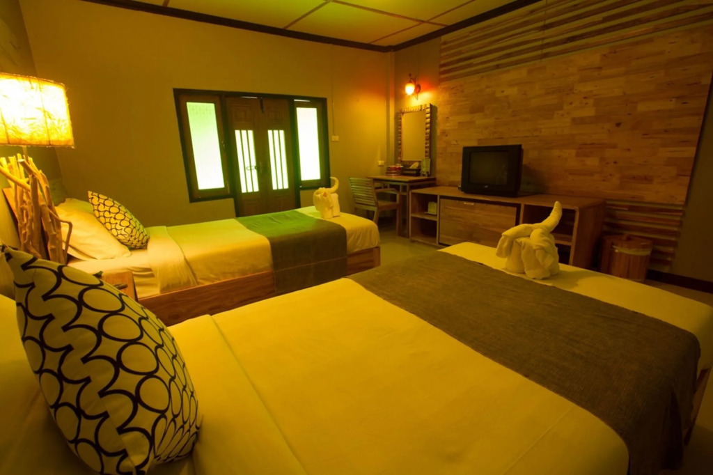 Baanplaidoi Resort