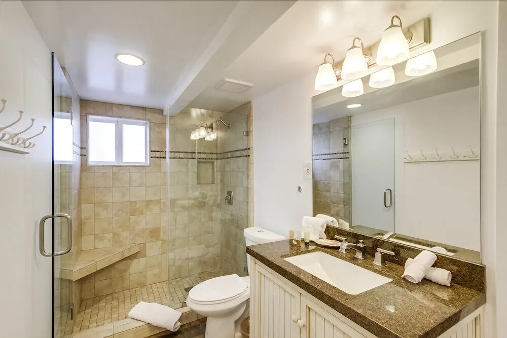 South Shore 4 7 Bedrooms 5 Bathrooms Home
