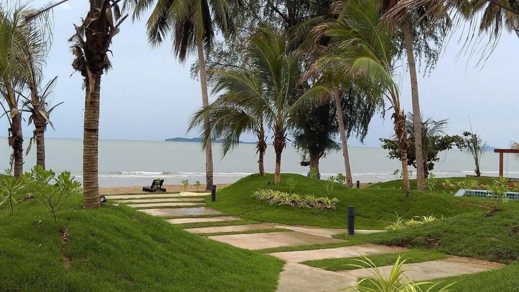 SEAnery Beach Resort