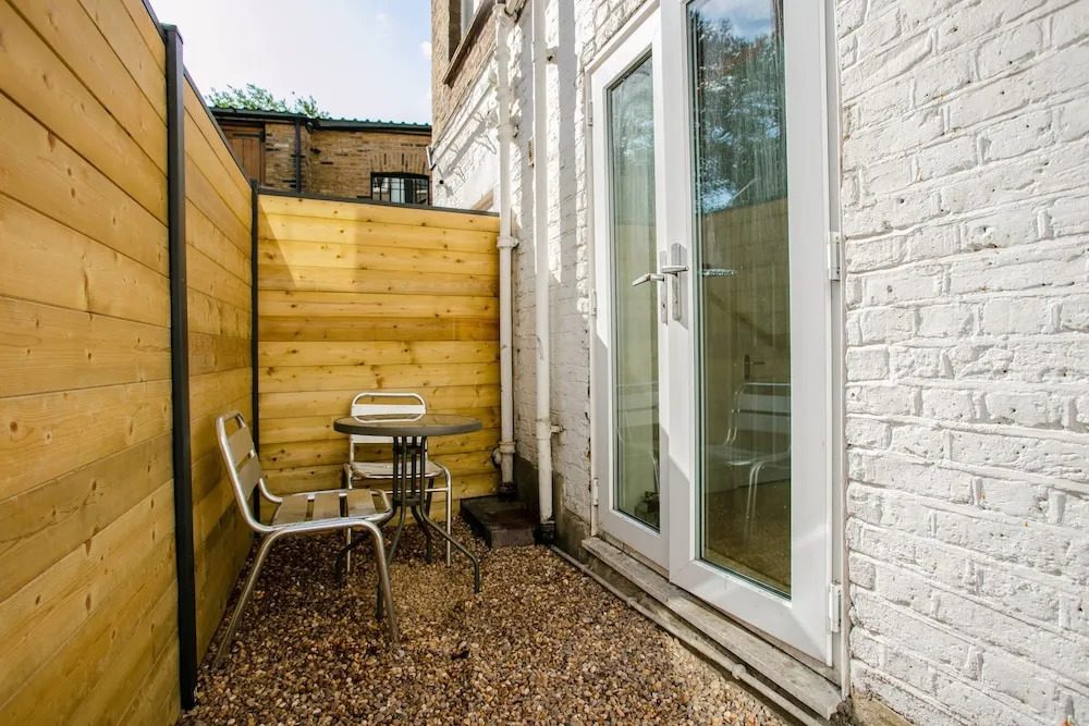 Modern 1 Bedroom Apartment in Wandsworth Road