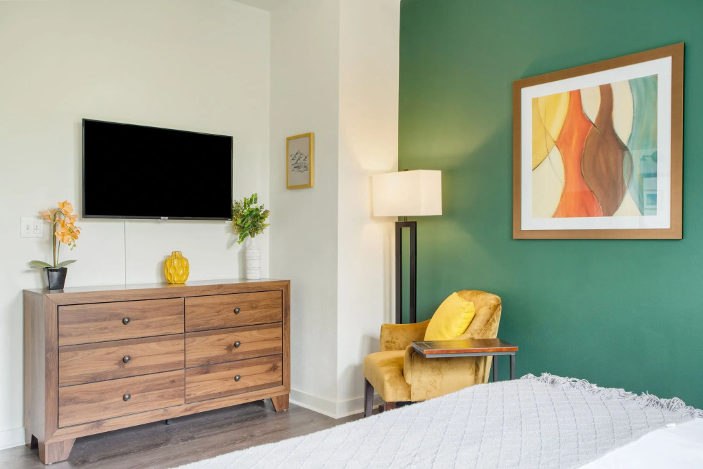 Clyde by Avantstay Great for Longer Stays, 12 Min to Downtown