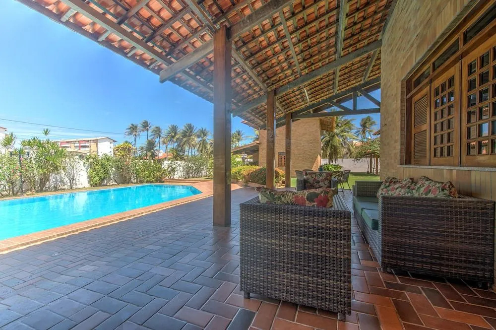 House with Hot Tub in Porto das Dunas